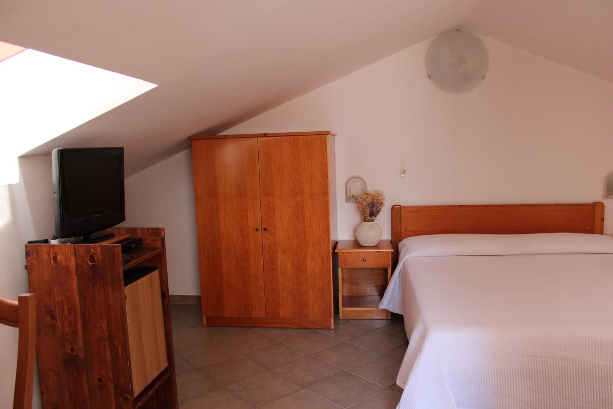 Hotel Punta San Francesco Vieste Exteriör bild